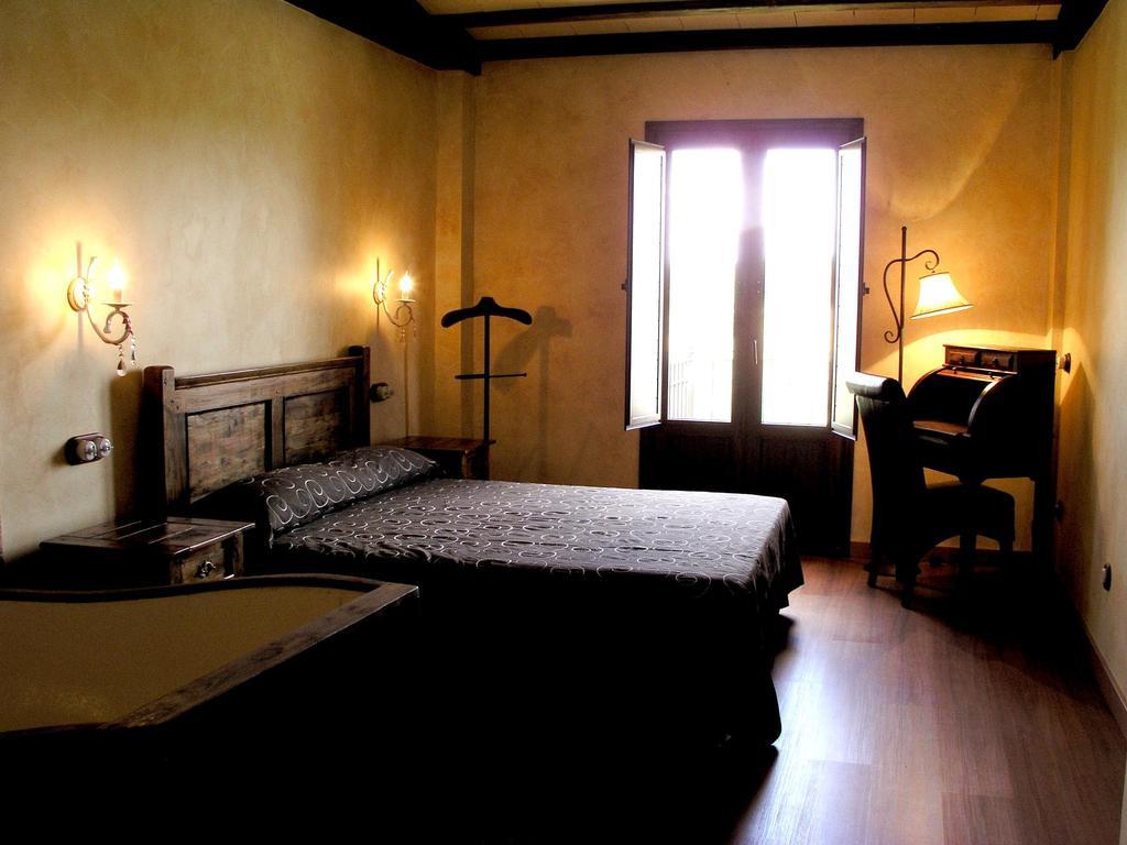 Fresnillo de Las Duenas Hotel Rural Y Spa Kinedomus Bienestar חדר תמונה